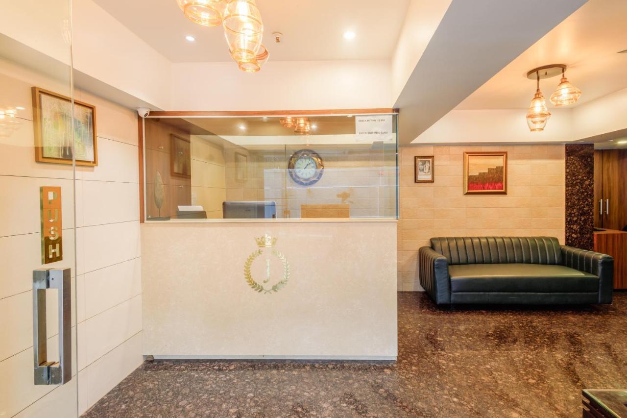 J Hotel And Banquets Mumbai Exterior foto